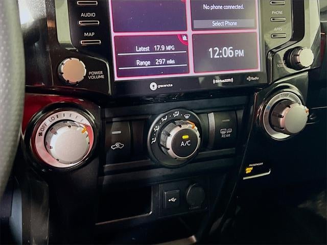 2024 Toyota 4Runner TRD Off-Road