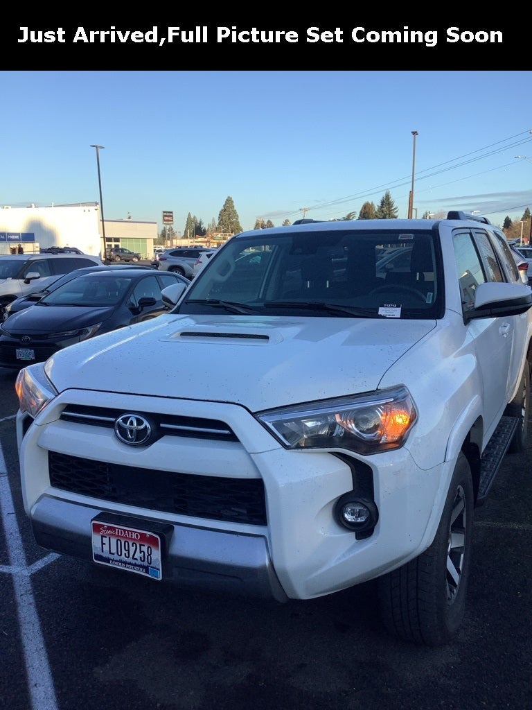 2024 Toyota 4Runner TRD Off-Road