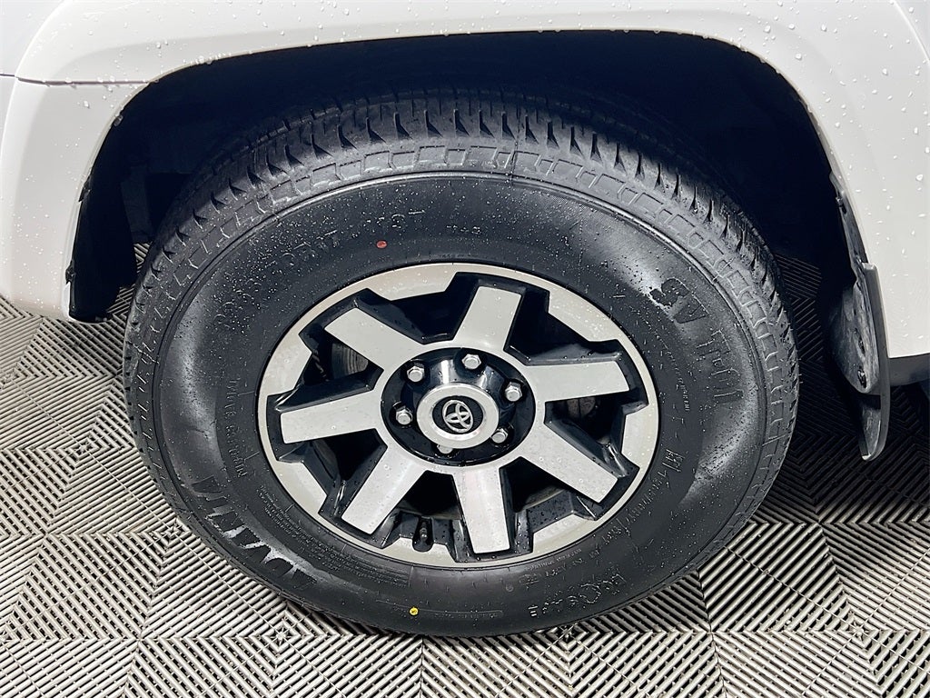 2024 Toyota 4Runner TRD Off-Road