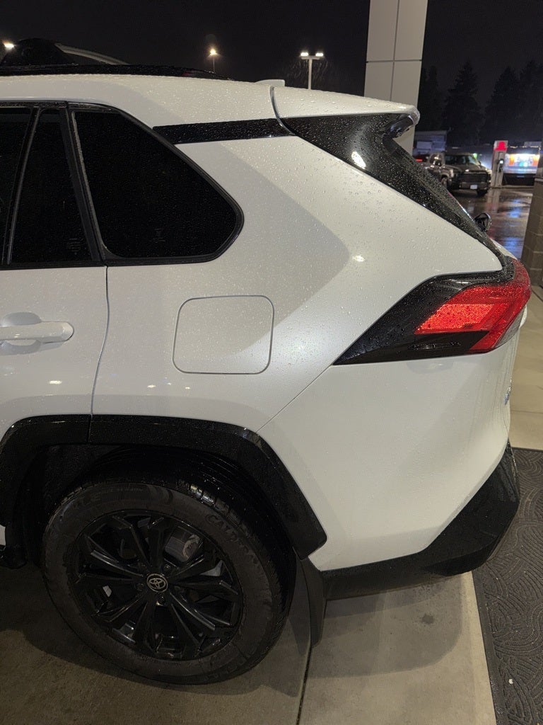 2023 Toyota RAV4 Hybrid SE