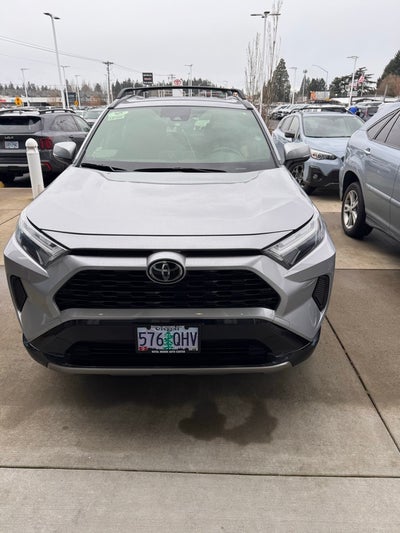 2025 Toyota RAV4 Hybrid SE