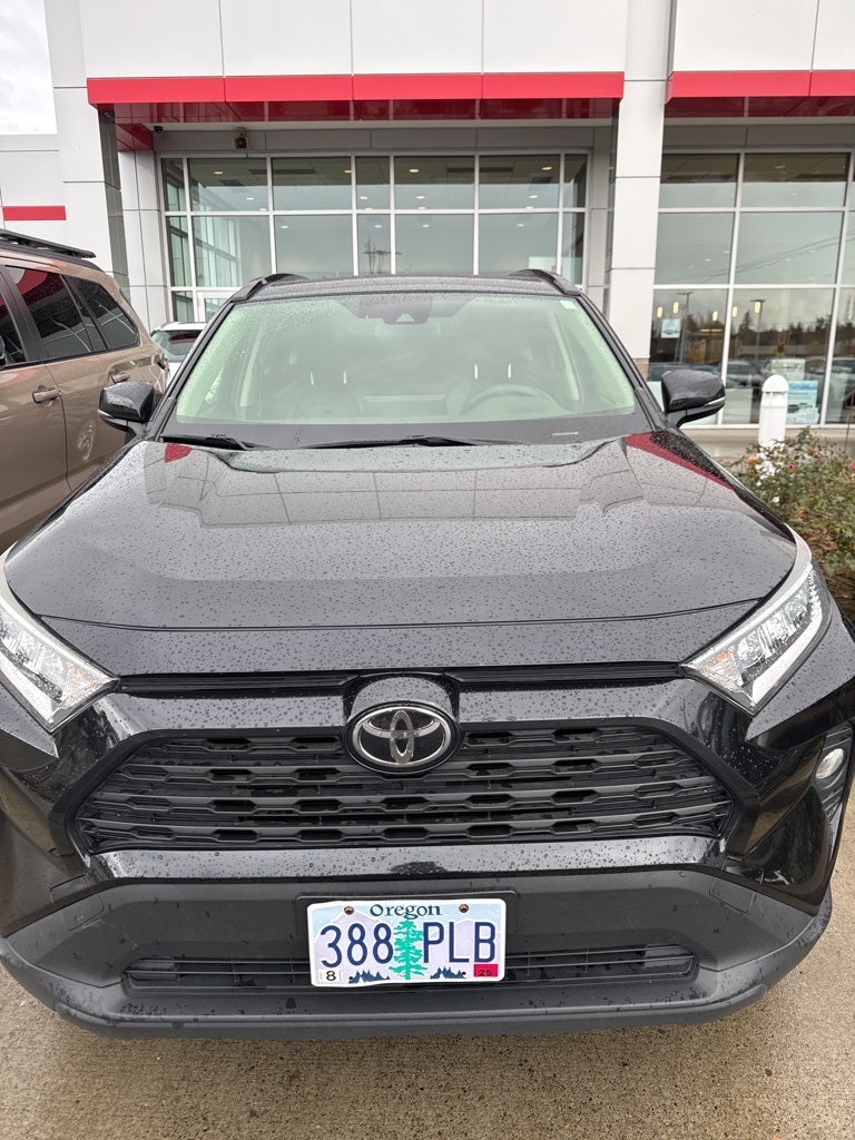 2019 Toyota RAV4 XLE Premium
