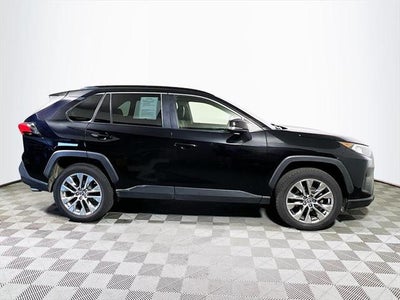 2019 Toyota RAV4 XLE Premium
