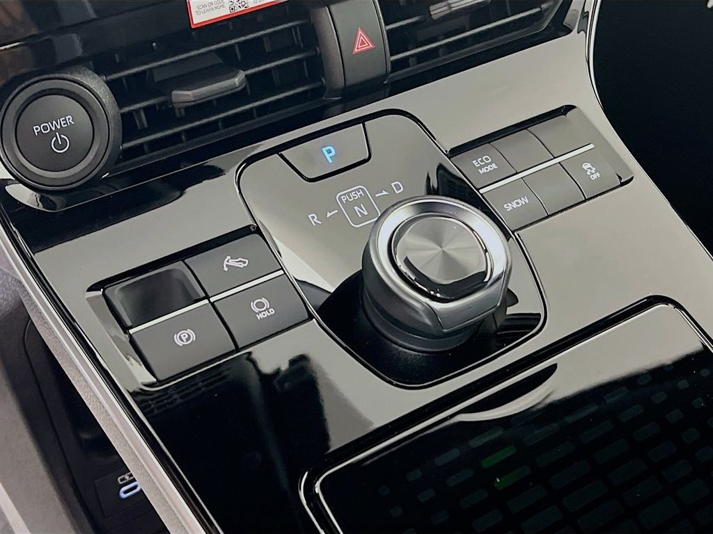 2025 Toyota bZ4X XLE