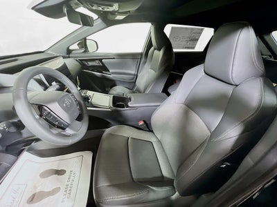 2025 Toyota bZ4X XLE