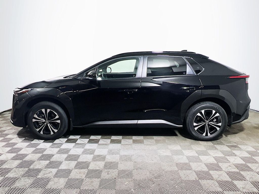 2025 Toyota bZ4X XLE