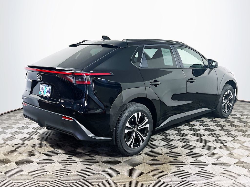 2025 Toyota bZ4X XLE