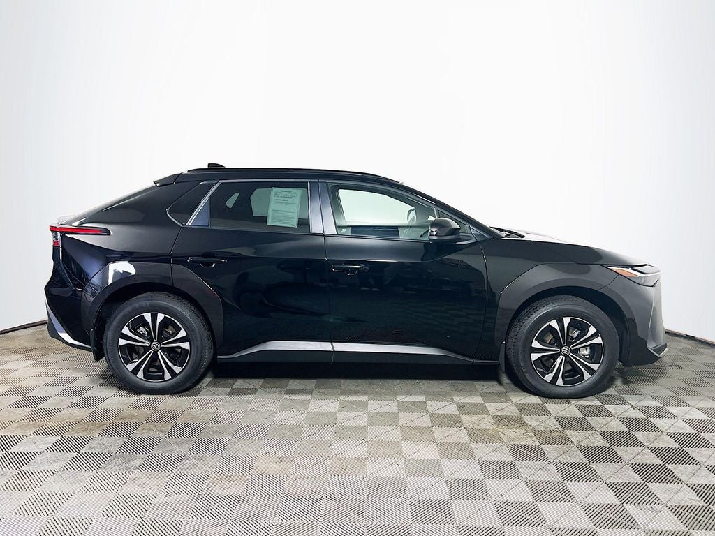 2025 Toyota bZ4X XLE