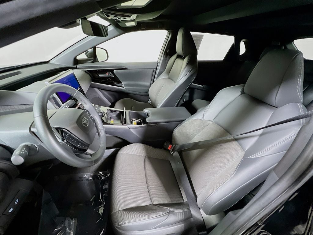 2025 Toyota bZ4X XLE