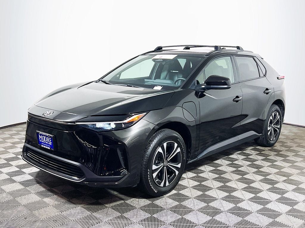 2025 Toyota bZ4X XLE