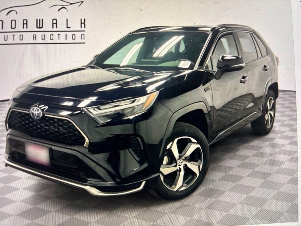 2024 Toyota RAV4 Prime SE