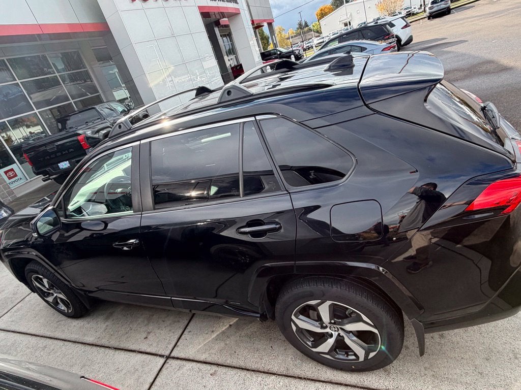 2024 Toyota RAV4 Prime SE