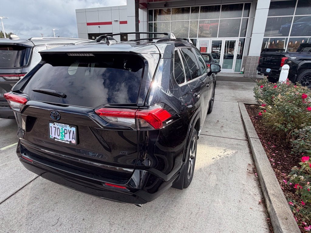 2024 Toyota RAV4 Prime SE
