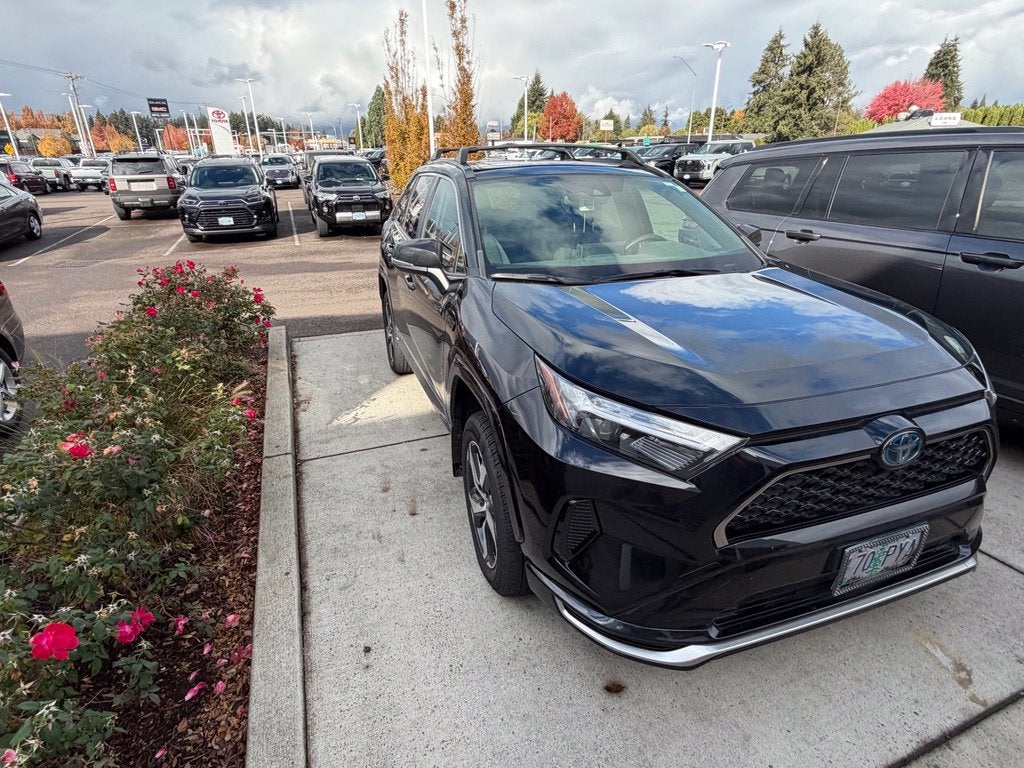2024 Toyota RAV4 Prime SE