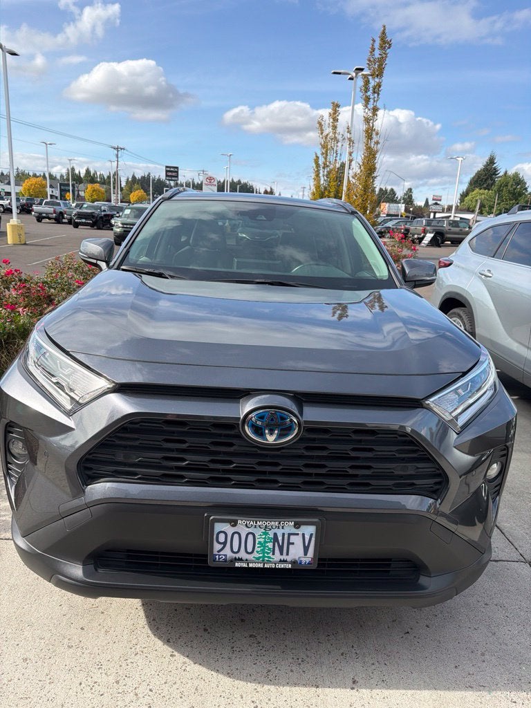2021 Toyota RAV4 Hybrid XLE Premium
