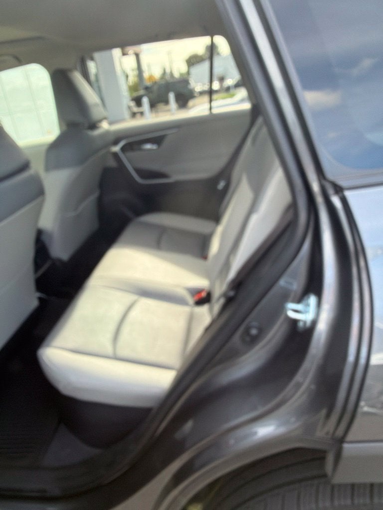 2021 Toyota RAV4 Hybrid XLE Premium