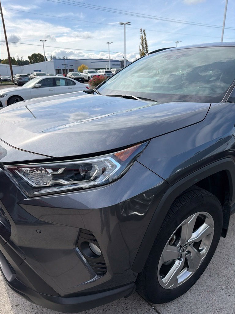 2021 Toyota RAV4 Hybrid XLE Premium