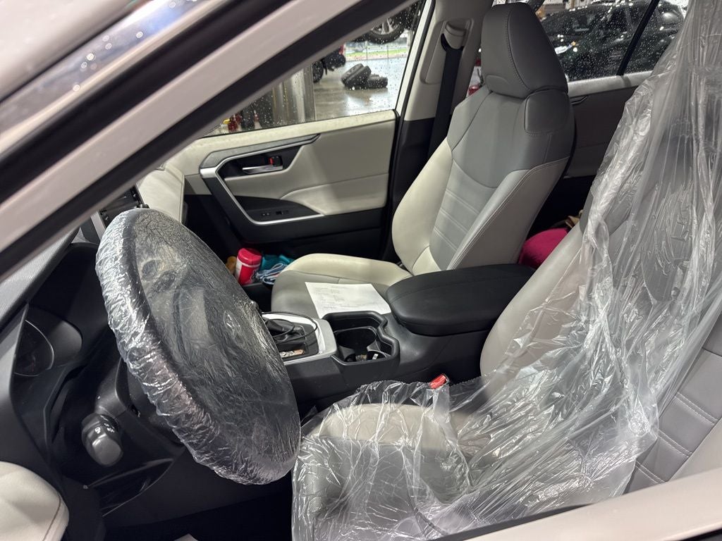 2020 Toyota RAV4 XLE Premium