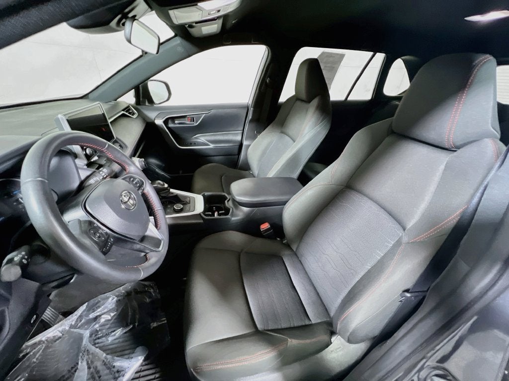 2024 Toyota RAV4 Prime SE