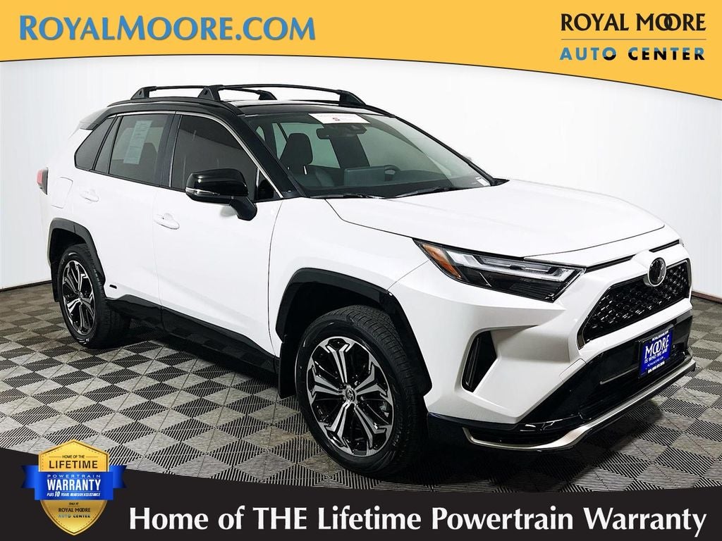 2025 Toyota RAV4 Plug-in Hybrid XSE AWD's photo