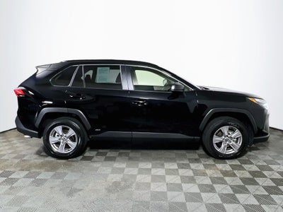 2025 Toyota RAV4 Hybrid LE