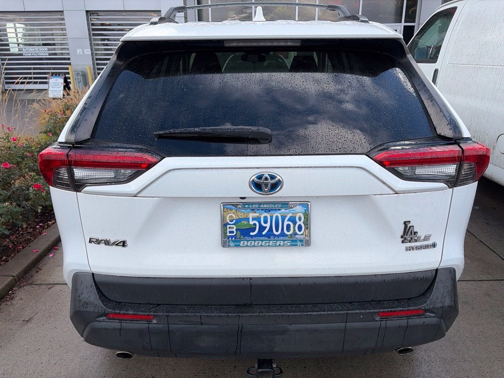 2020 Toyota RAV4 Hybrid LE