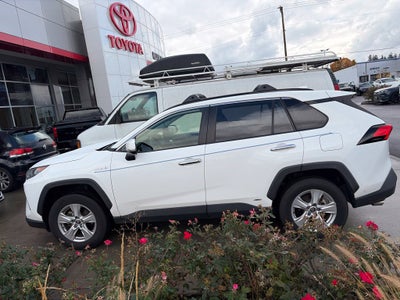 2020 Toyota RAV4 Hybrid LE