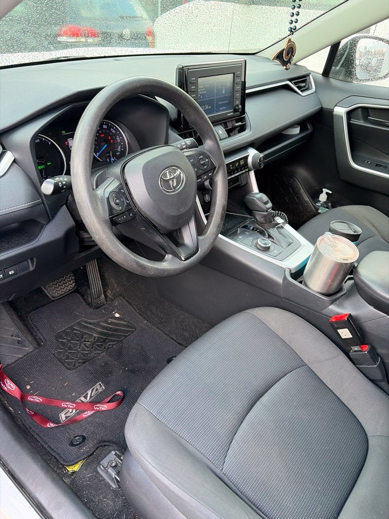 2020 Toyota RAV4 Hybrid LE