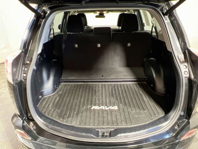 2017 Toyota RAV4 Hybrid XLE