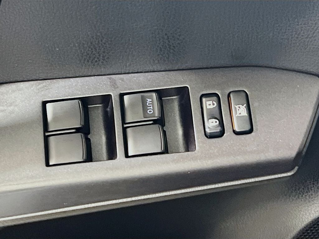 2018 Toyota RAV4 Hybrid LE