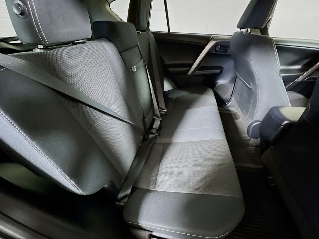 2018 Toyota RAV4 Hybrid LE