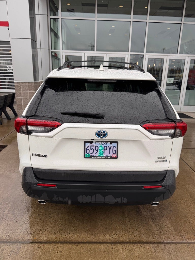 2024 Toyota RAV4 Hybrid XLE