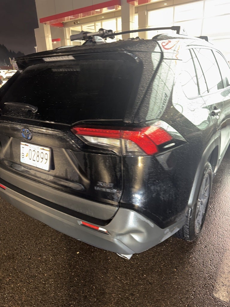 2021 Toyota RAV4 Hybrid XLE