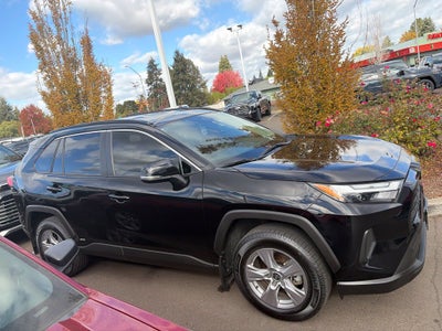 2025 Toyota RAV4 Hybrid XLE