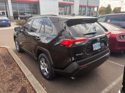 2025 Toyota RAV4 Hybrid XLE
