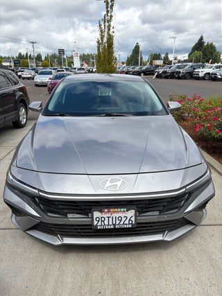 2025 Hyundai Elantra SE