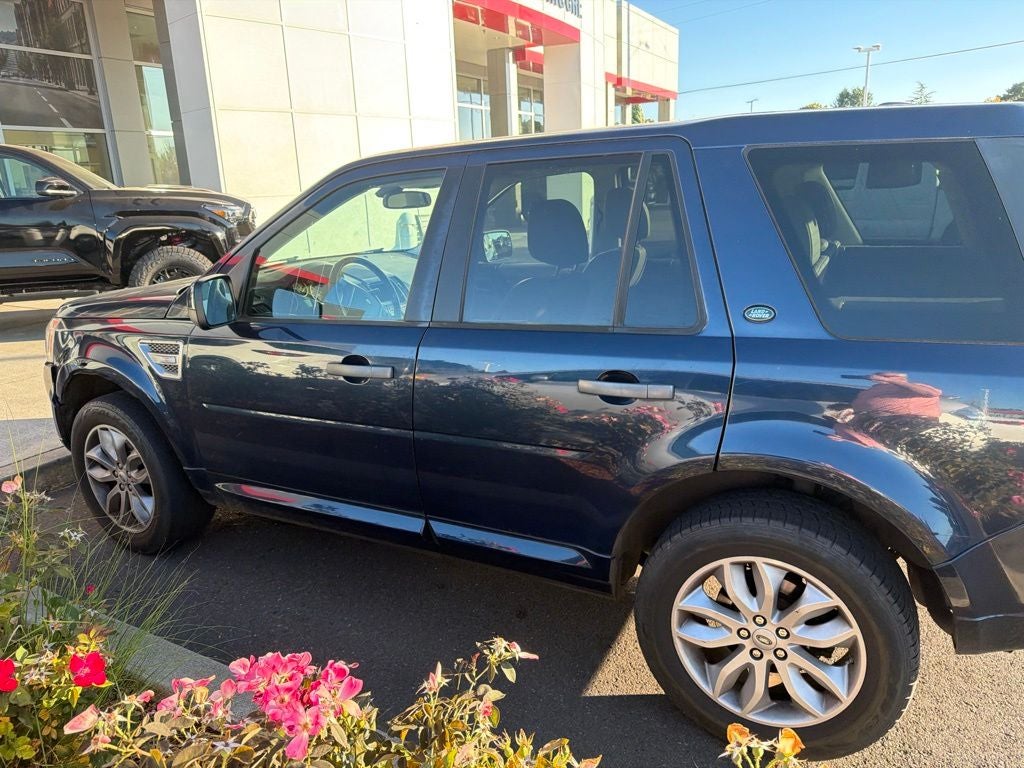 2012 Land Rover LR2 Base