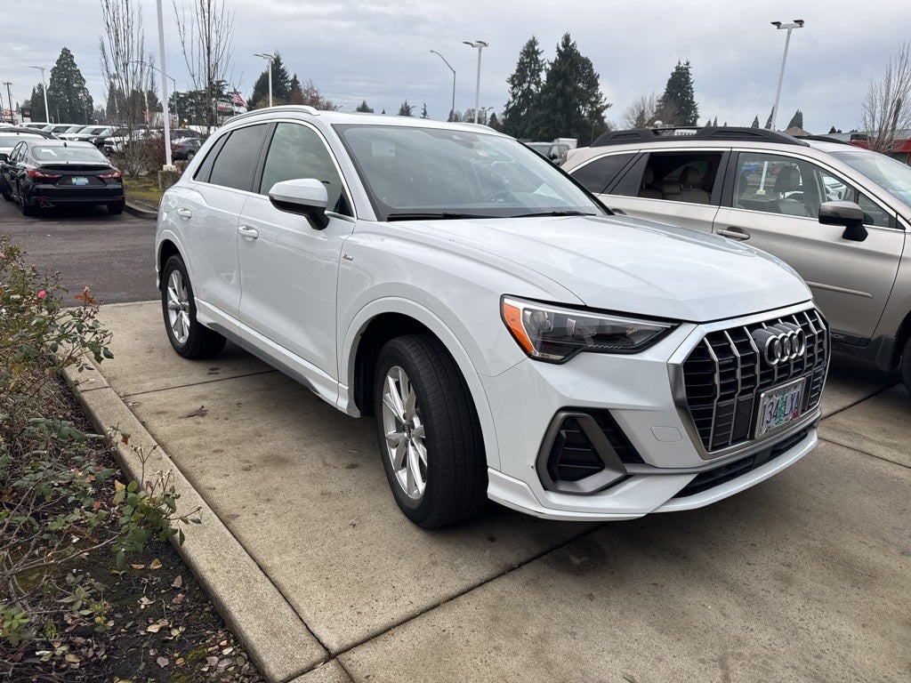 2022 Audi Q3 Premium S Line quattro