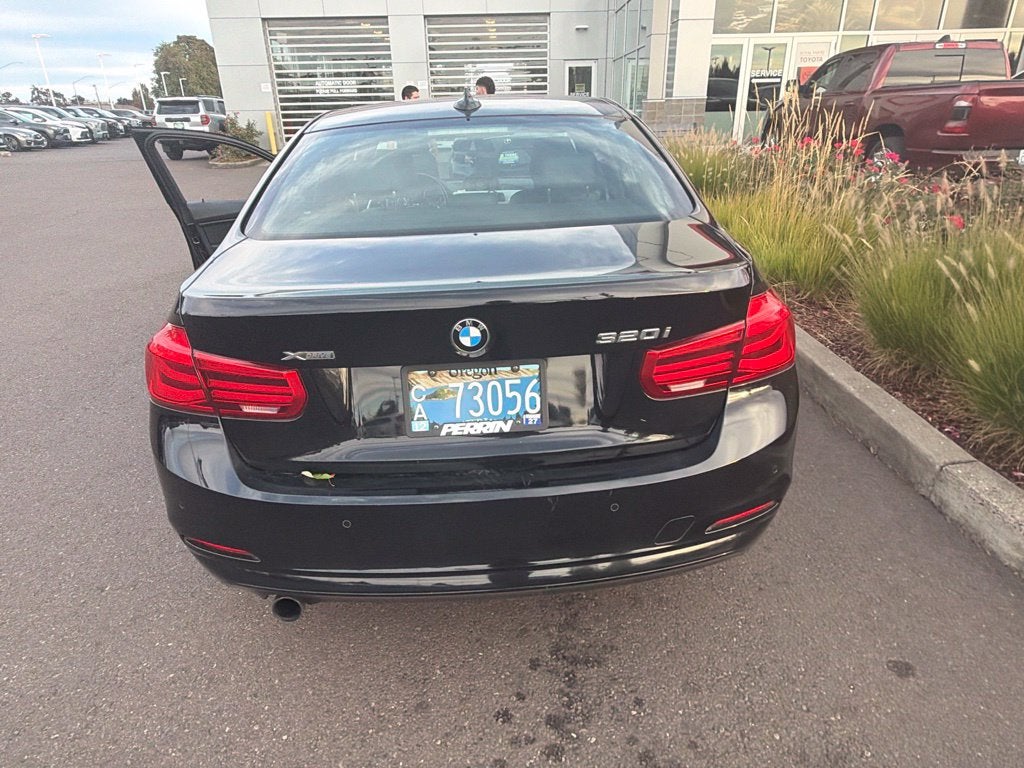 2016 BMW 3 Series 320i xDrive