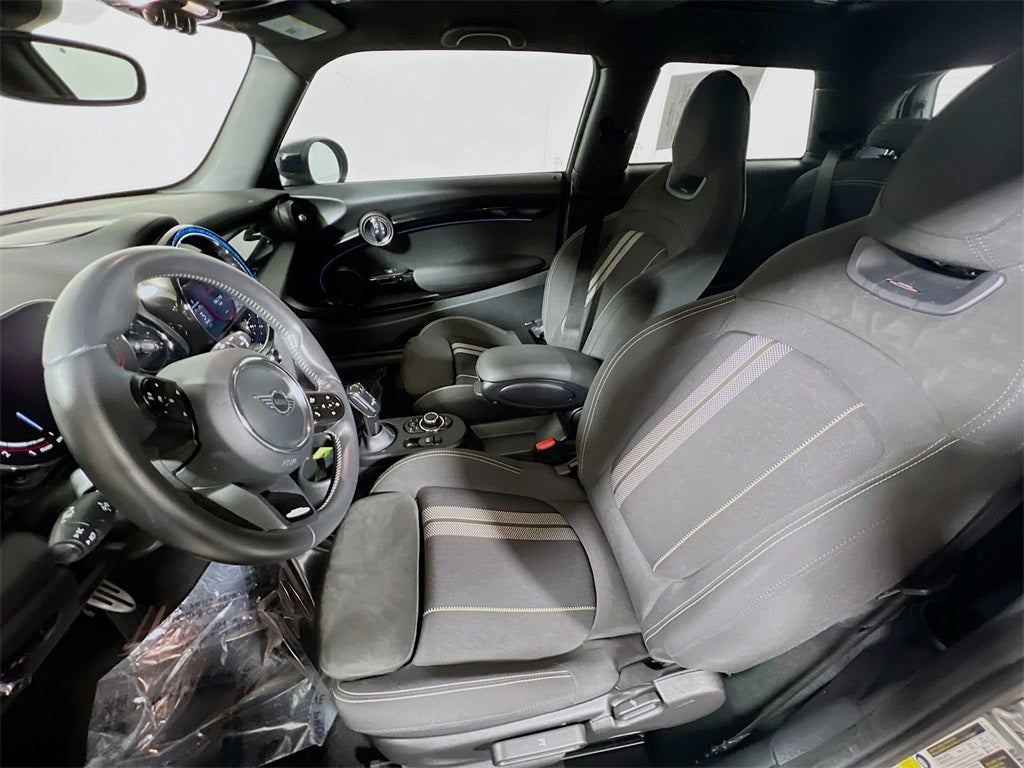 2023 MINI John Cooper Works Base