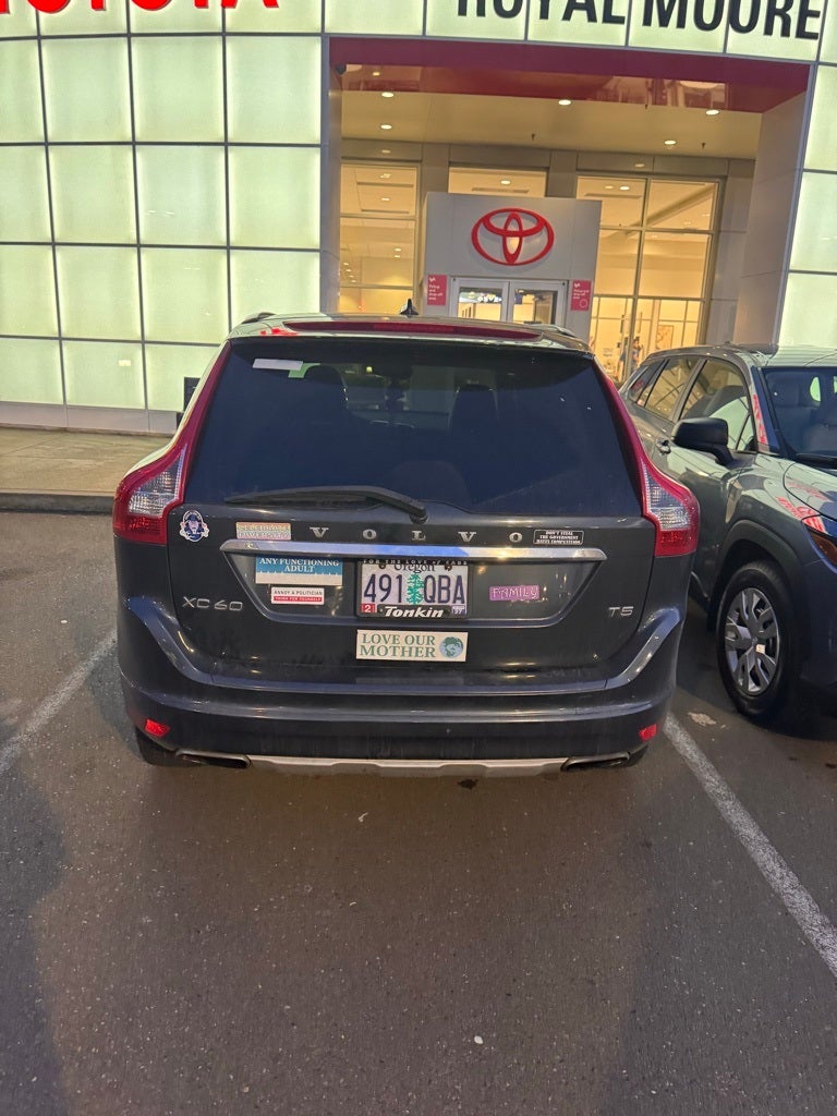 2016 Volvo XC60 T5 Drive-E Premier