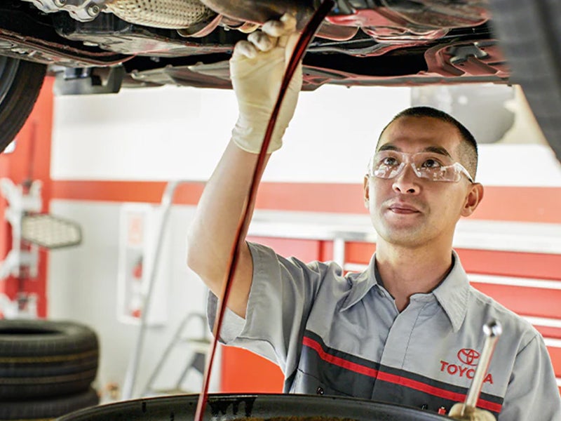 Royal Moore Toyota in Hillsboro OR