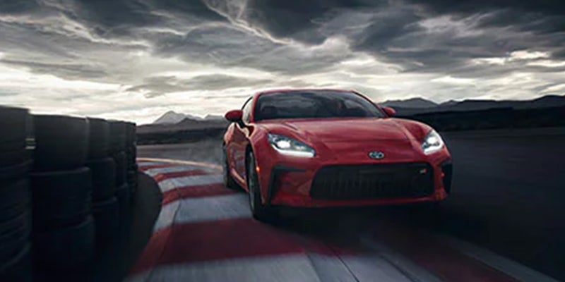 Royal Moore Toyota in Hillsboro OR